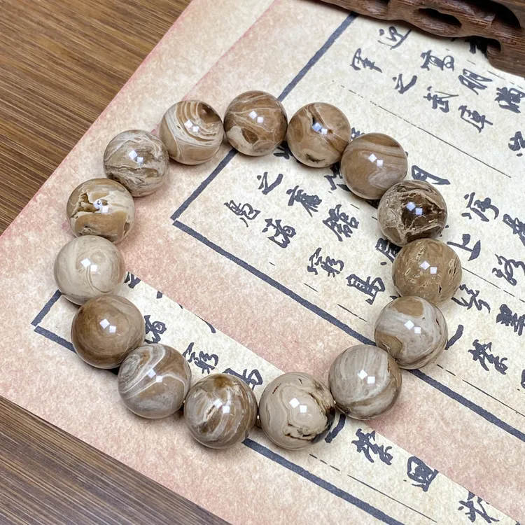 天然缅甸琥珀白瓷妖花根珀手串