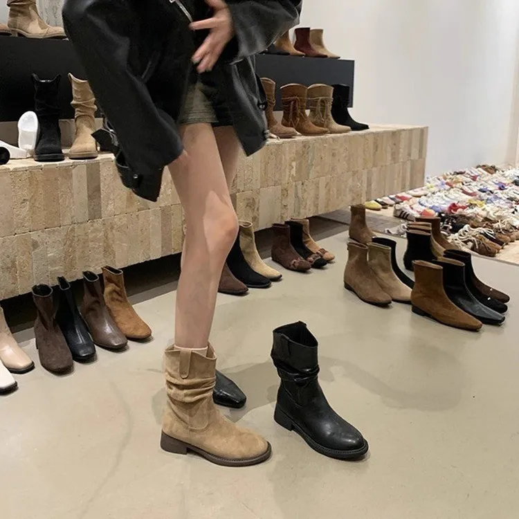 2025新款秋冬复古西部牛仔靴磨砂短靴女粗跟中跟短筒靴子时尚女靴
