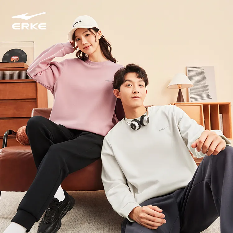 鸿星尔克情侣舒暖绒长袖套头潮流运动圆领休闲卫衣51224301068