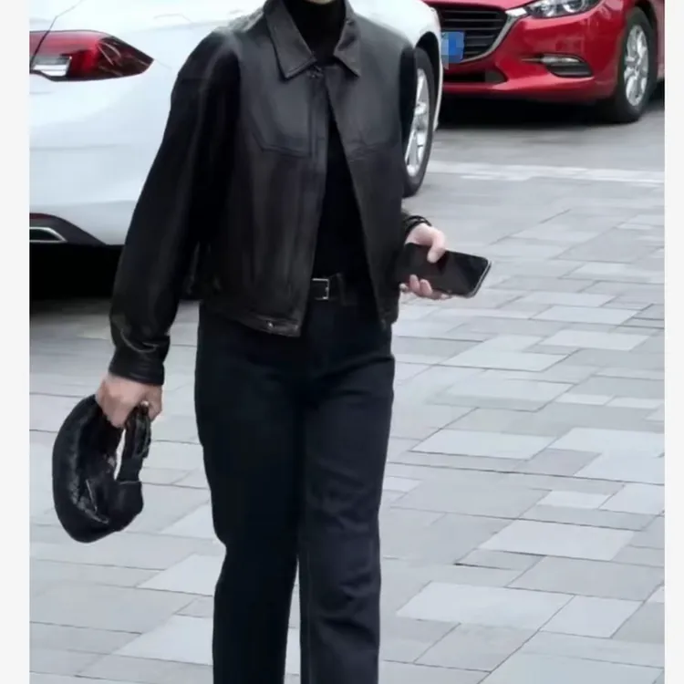 气质时尚百搭减龄时髦显瘦朋克风大码女装