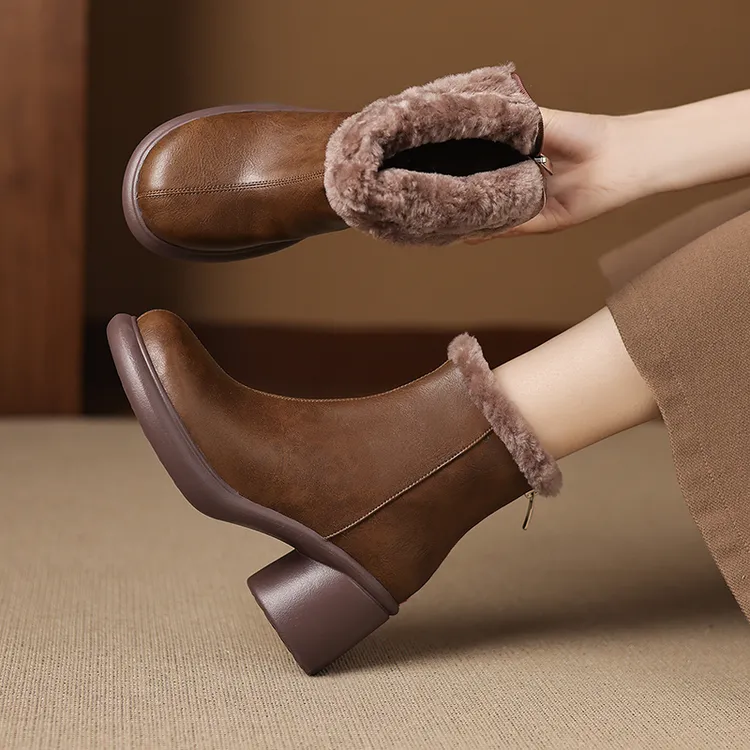 羊羔毛时装靴女真皮东北保暖大棉鞋圆头厚底2025冬季加厚绒短靴