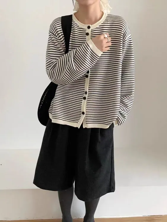 慵懒风复古条纹圆领长袖毛衣外套女秋冬宽松休闲气质针织开衫上衣