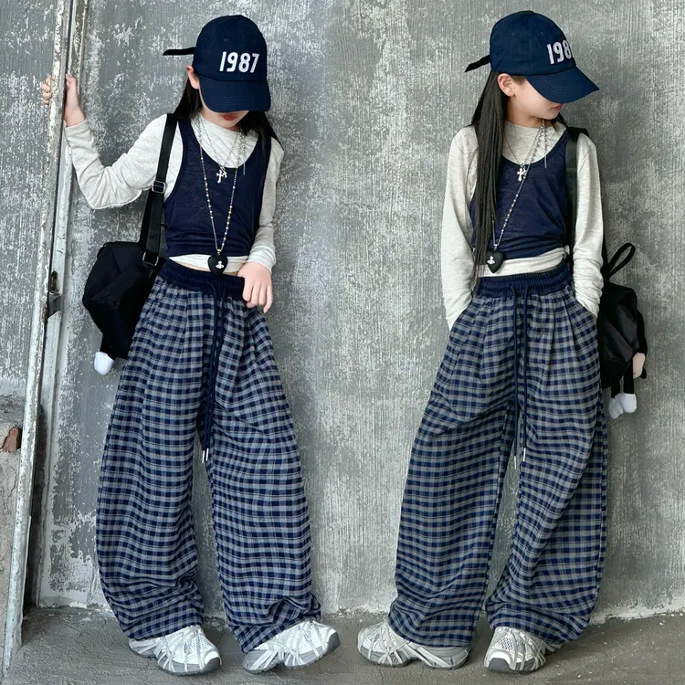 女童春秋款套装2025新款网红时髦打底衫大童格子阔腿裤韩系弯刀裤