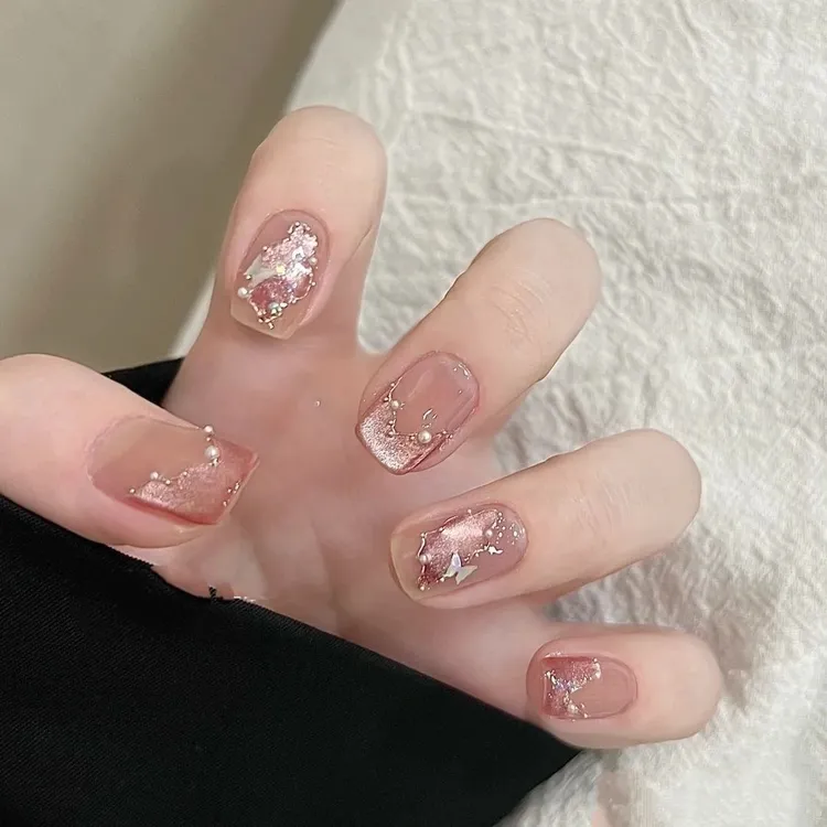 纯手工飘带猫眼蝴蝶穿戴美甲贴片短款高级可拆卸指甲显白成品