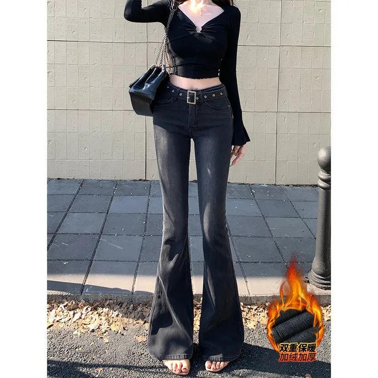 经典美式烟灰腰带加绒微喇裤女2025冬季新款高腰修身提臀牛仔裤