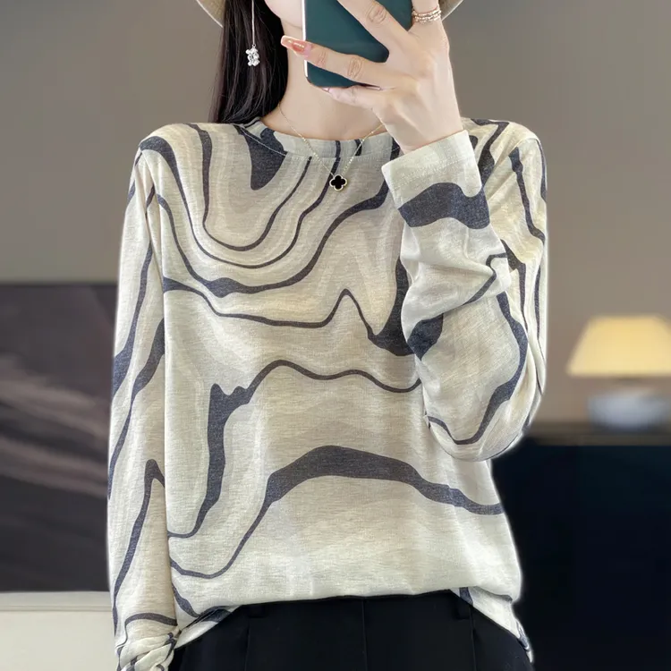 杭州蚕丝韩版条纹长袖女春夏新款高级感设计宽松大码显瘦百搭上衣