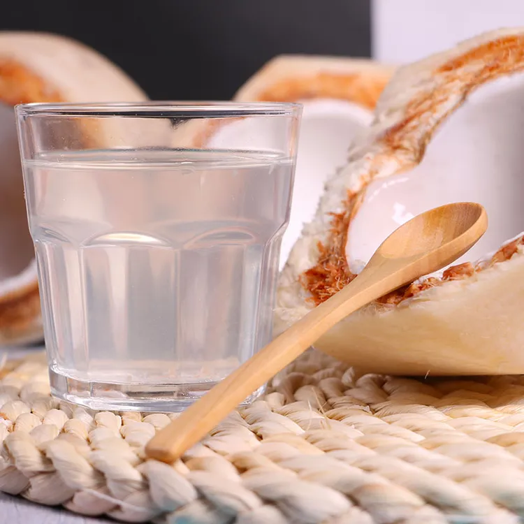 【顺丰冷链】泰国椰青 9粒装整箱大果 丰盈多汁 单果850g+  