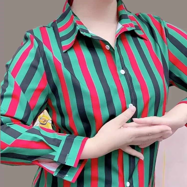 衬衫显瘦气质衬衣长袖洋气打底条纹韩版春秋时尚休闲百搭夏季宽松
