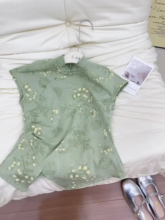 新中式国风高级气质立领时髦浅绿印花无袖背心女2025新款薄款上衣