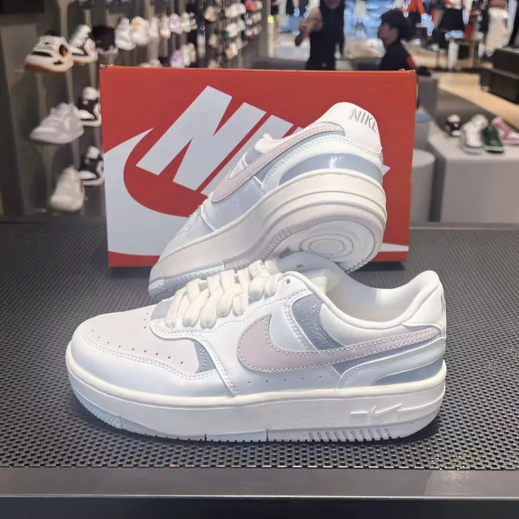 NIKE/耐克【流光机能风】GAMMA 女子轻便运动休闲板鞋 IO2086103