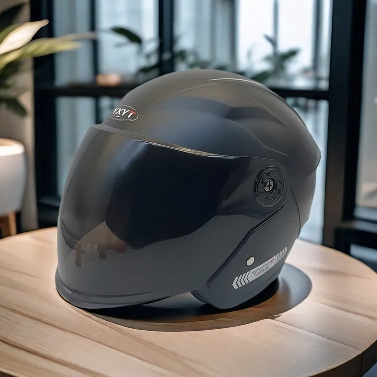 新国标3C认证冬季防寒保暖电动车头盔防雾男女四季通用电瓶安全盔