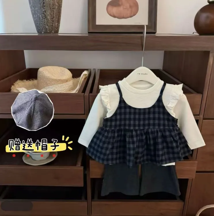 女童2025秋季新款套装可爱女宝宝格子吊带打底衫喇叭裤舒适三件套