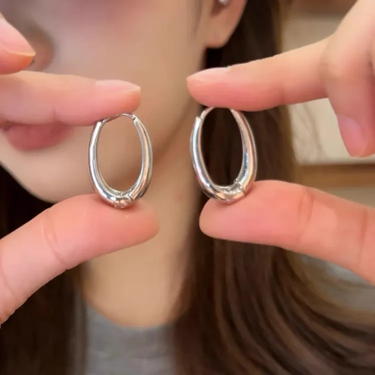 银色椭圆素圈耳扣新款小众设计感耳环冷淡风耳圈显脸小耳饰5119