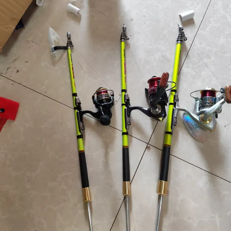 软尾小矶竿1.8米2.1米2.4米2.7米便携短节迷你矶钓杆黄辣丁鲫鱼