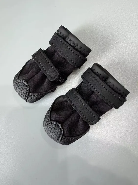 （米仓推荐）秋冬狗狗室内鞋子薄底软底透气不掉老年犬小型犬新款鞋