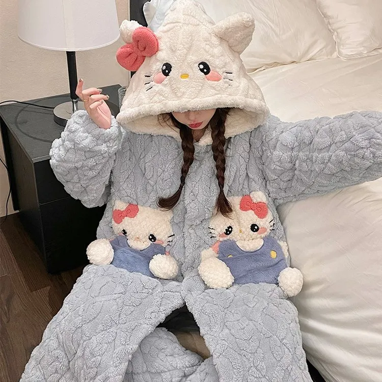 睡袍女秋冬季2025新款珊瑚绒三层夹棉加厚家居服女士大码睡衣套装