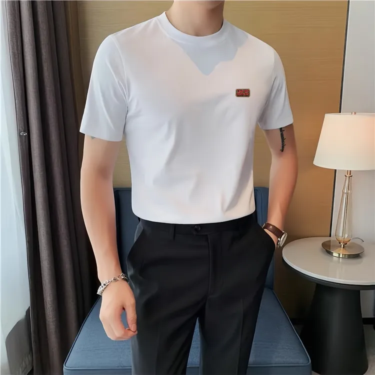 2025夏季男士新款纯色绣标圆领短袖舒适T恤简约百搭半袖时尚上衣