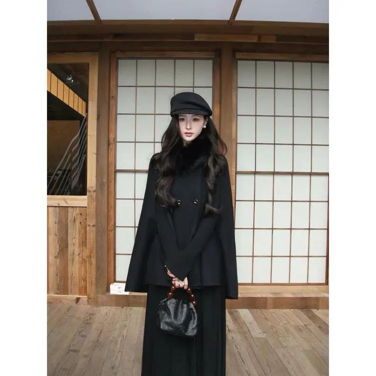 小香风财阀千金羊毛双面呢斗篷毛呢外套女2025秋冬短款呢子大衣