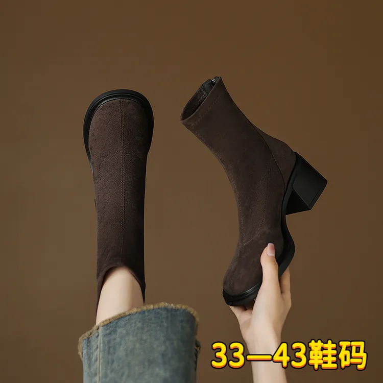 粗跟短靴女2025秋冬新款单靴英伦风绒面高跟弹力瘦瘦靴大码41到43