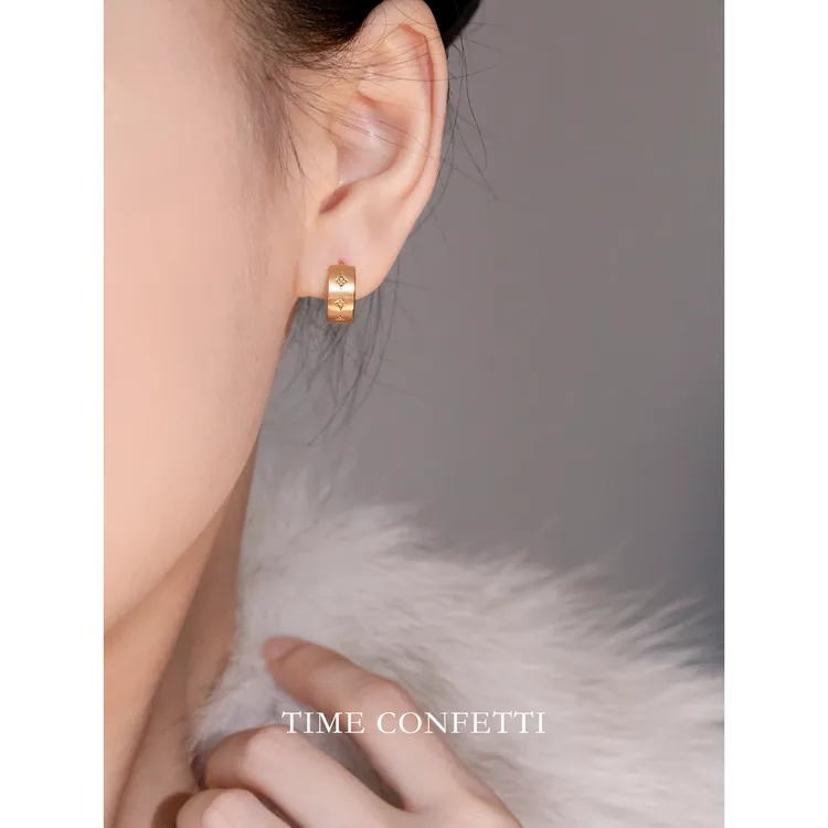 黄铜耳饰 镀K金【孙二娘】八芒星-古法拉丝百搭精致耳环TC 11777