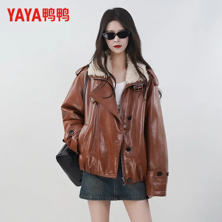YAYA/鸭鸭皮衣羽绒服女冬季时尚复古百搭拼接毛领加绒机车服外套