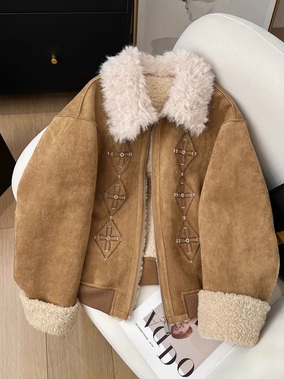 美拉德风复古保暖毛绒翻领加厚设计感2025冬季休闲酷飒短外套女装