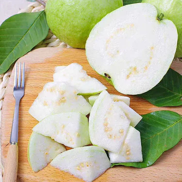 广东番石榴茂名芭乐脆甜爽口低糖低卡高VC低卡神器身材正宗番石榴