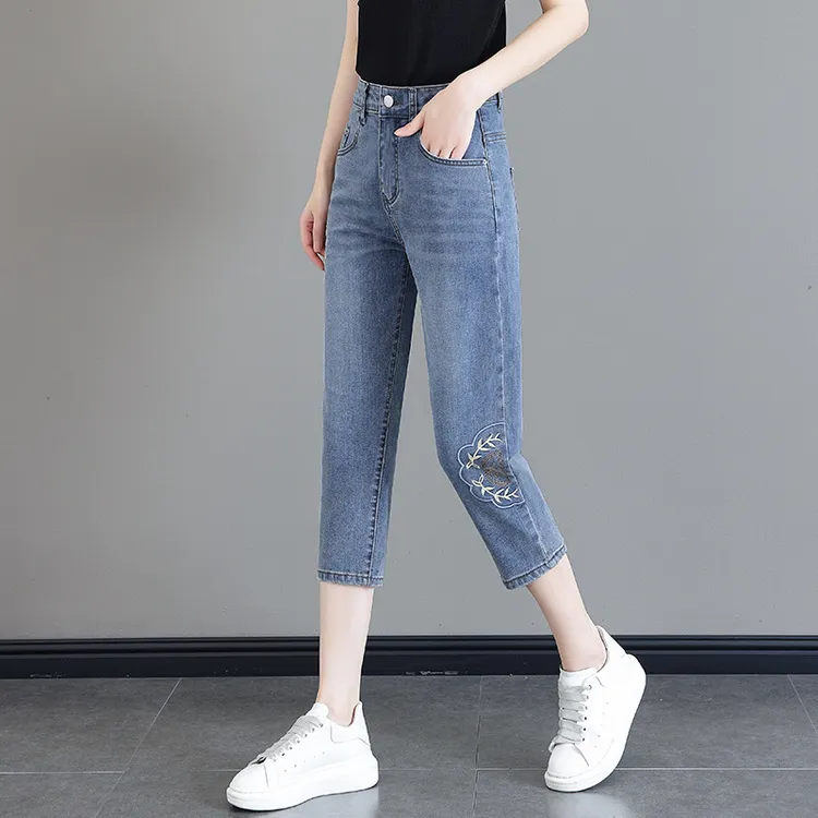 国风七分牛仔哈伦新款高腰夏季薄款松紧显瘦刺绣八分小脚牛仔裤子