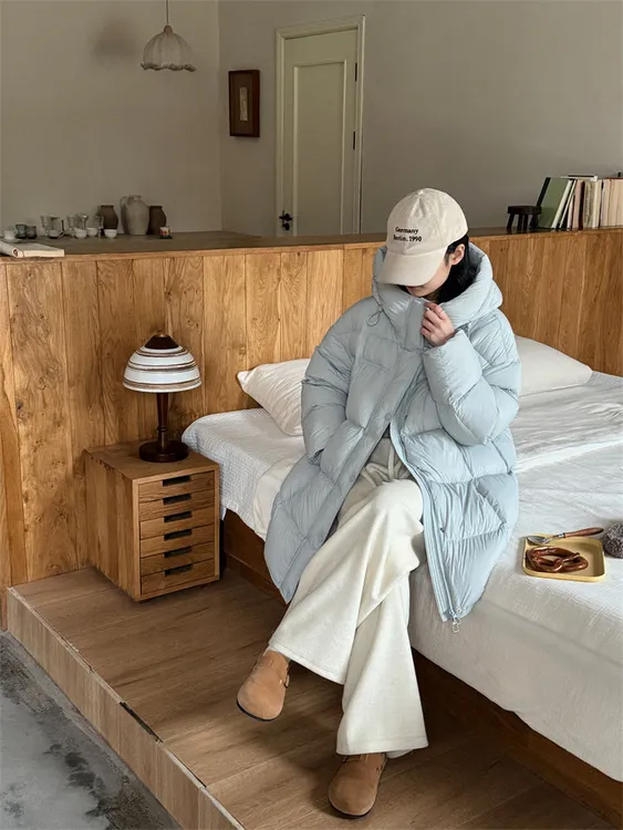 深定SHENDING高奢新国标90白鸭绒2025新款泡芙连帽中长款羽绒服