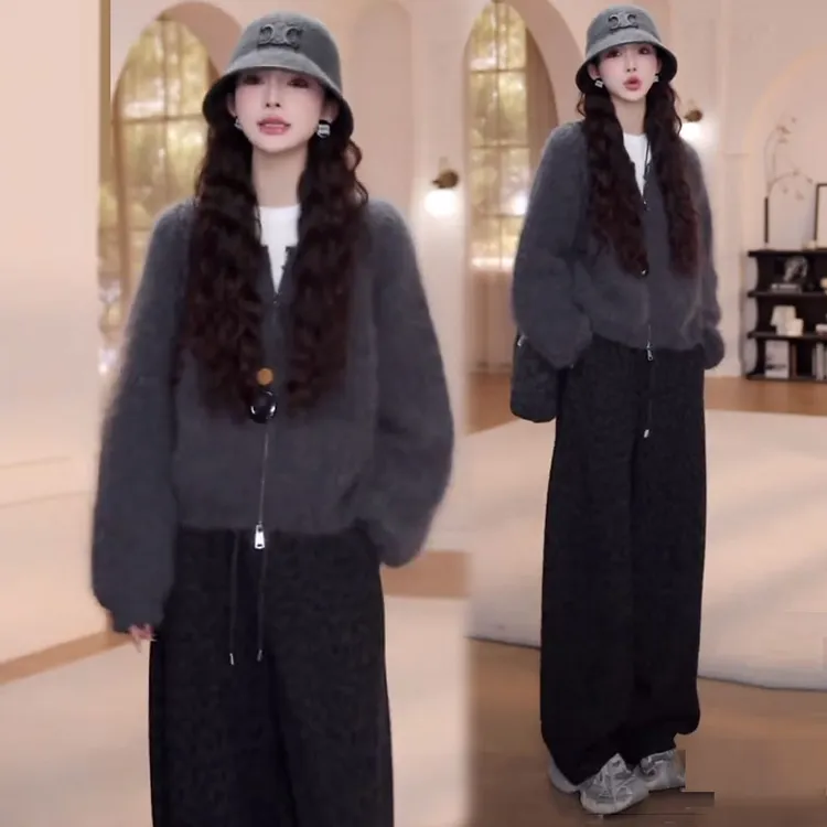 针织短外套女2025秋季新款时髦洋气宽松显瘦拉链开衫长袖气质毛衣