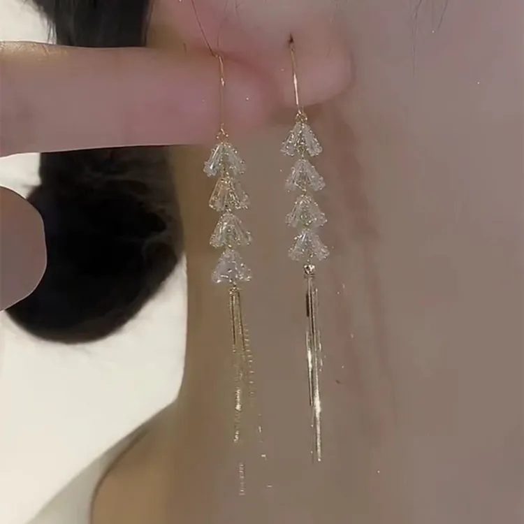 铜合金陶瓷耳饰 GC超显脸瘦长款镶钻麦穗流苏耳线年新款潮气质