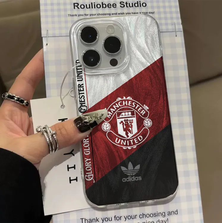 曼联红魔定制手机壳适用于苹果17 pro max华为小米系列足球防摔