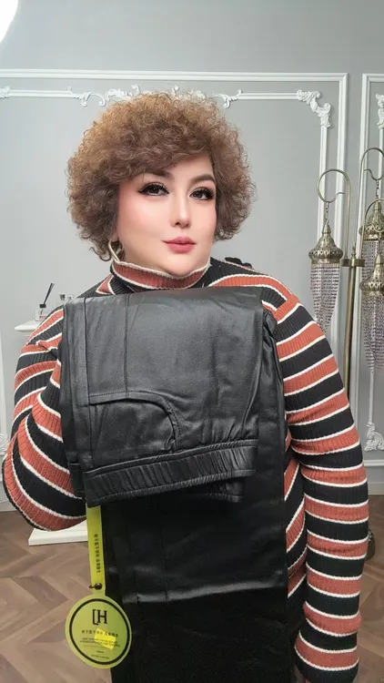 女士高档流行黑色皮子裤子