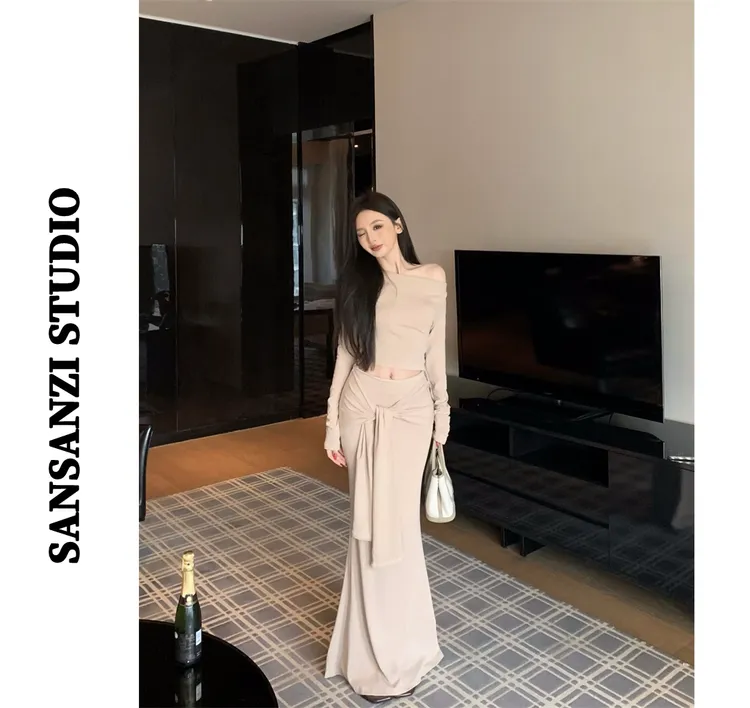 SANSANZI高级感纯欲斜肩长袖T恤女装秋季显瘦半身裙包臀裙两件套