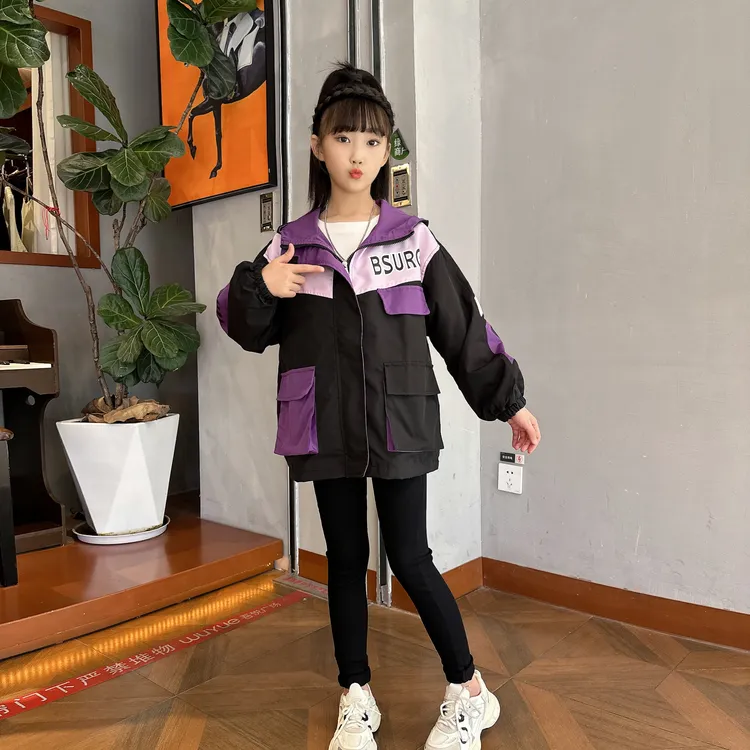 女童冲锋衣防风防水耐刮耐磨儿童中大童韩版时尚连帽洋气秋冬外套