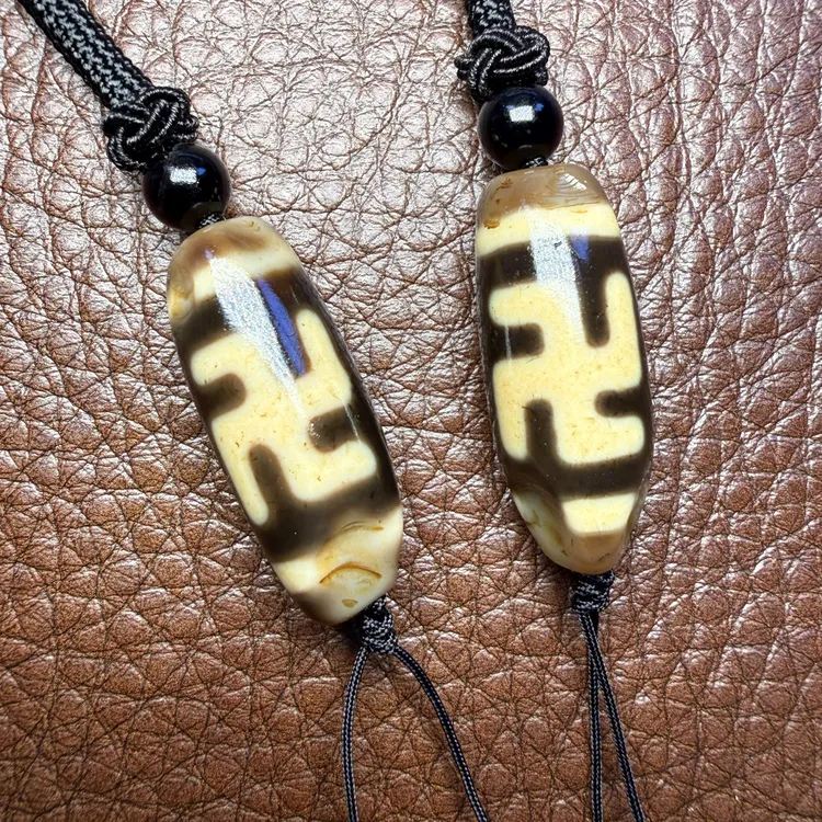 【藏纯珠宝】纯手工29mm一Y万字玛瑙吊坠孤品放漏