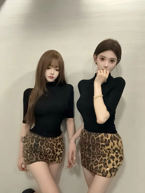 琳与墨【性感小野猫】纯欲性感显瘦中袖打底衫豹纹包臀裙短裙套装