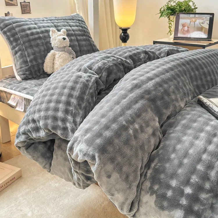 学生宿舍牛奶绒被套冬季加厚保暖150×200单人被罩牛奶绒三件套