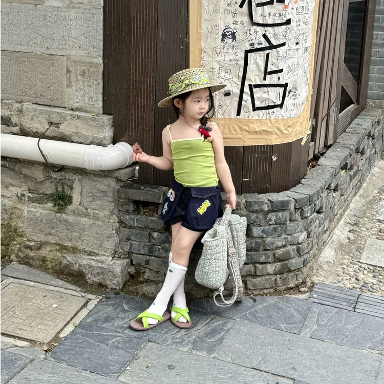 壹妈韩版套装女童多巴胺牛油果绿吊带背心洋气时髦卡通牛仔短裤潮