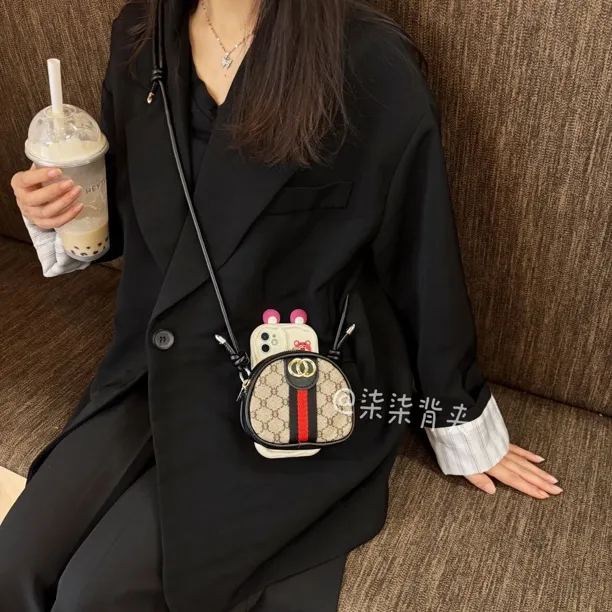 【手机背夹-不含壳】经典小圆包手机背夹时尚潮流通用型号