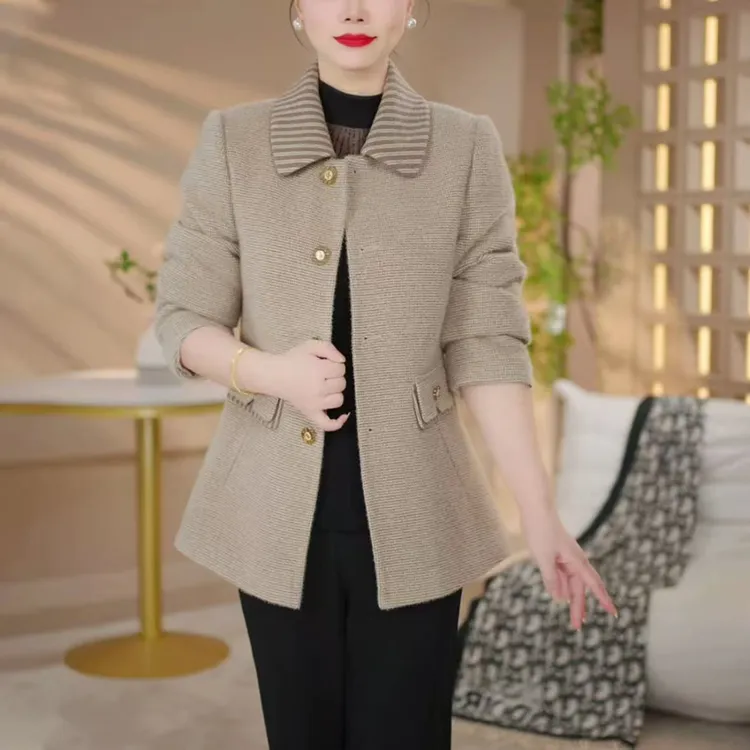 高级感妈妈装厚外套女2025年秋冬新款中年休闲翻领显瘦上衣
