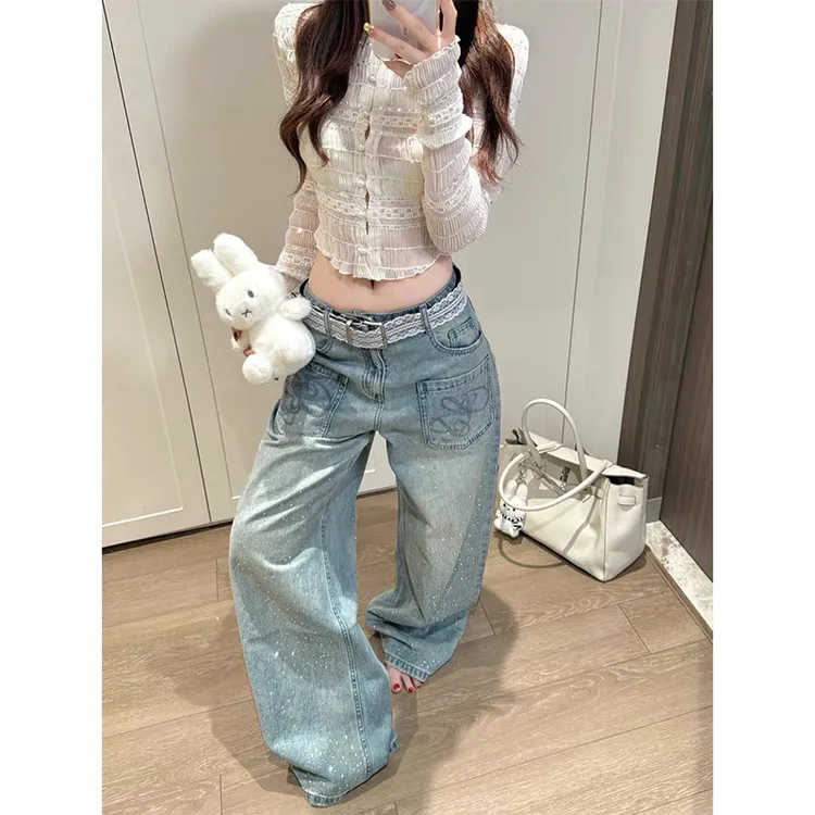 美式复古烫钻刺绣弯刀牛仔裤女2025新款秋季低腰宽松阔腿镰刀裤子