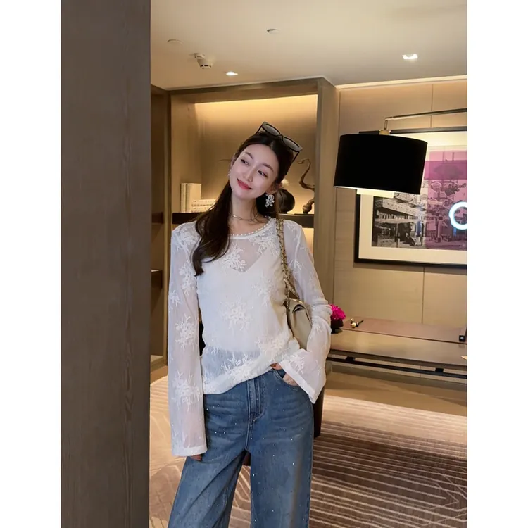 W·HAHA【现货】【彼岸花开】显瘦蕾丝刺绣气质上衣两件套23111