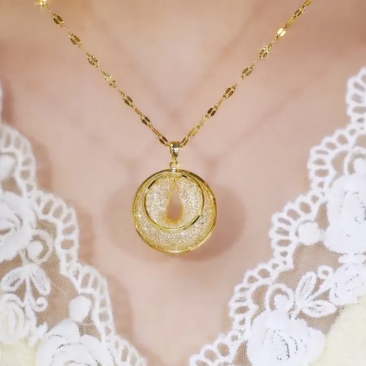 金色环环相扣锁骨链女高级感轻奢百搭大气复古2025新款爆款项链