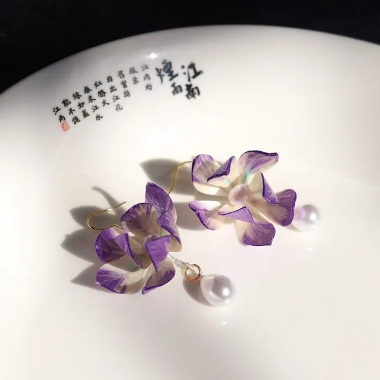 铜合金仿珍珠耳饰 绒花蚕丝花苞耳环复古汉服旗袍古装配饰