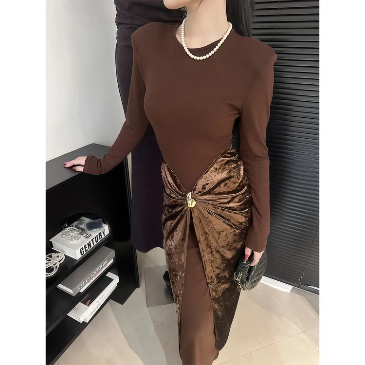 法式气质圆领长袖连衣裙女秋季新款修身显瘦高级感包臀长裙子