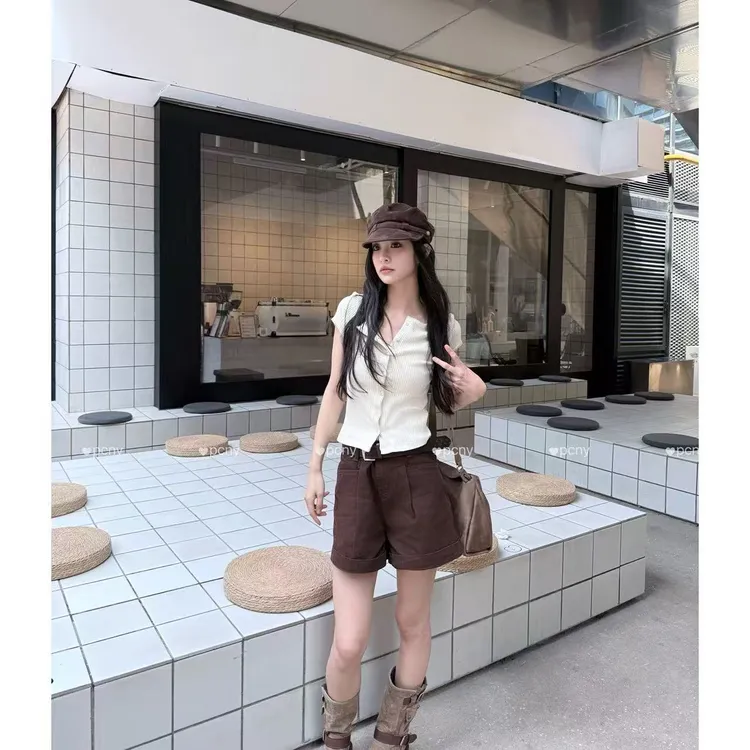 PCNY「简单序曲」不理理秋季新款小众女装简约方领小纽扣螺纹短袖