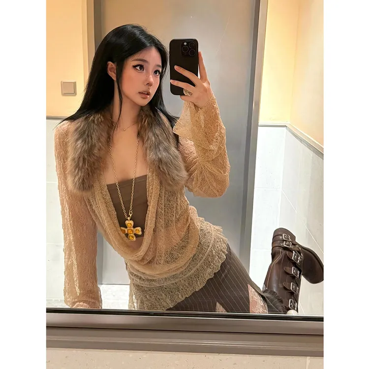 卡其色荡领蕾丝打底衫女春秋季纯欲风外穿宽松气质独特毛毛领上衣