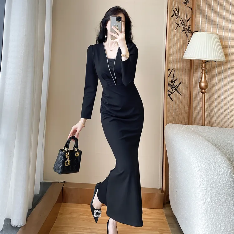 高贵女士黑色修身鱼尾连衣裙轻奢女装秋季包臀收腰到脚踝法式长裙