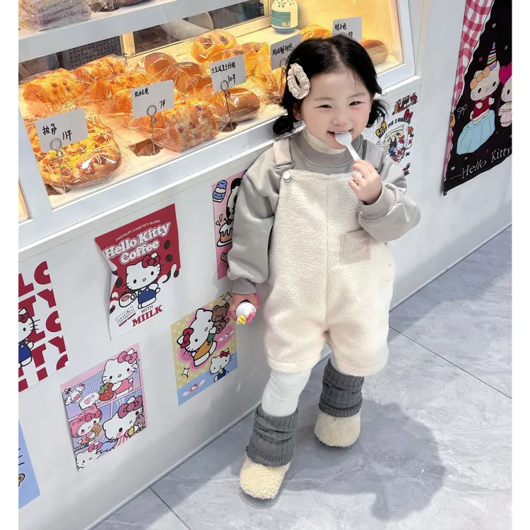 韩版童装女童秋冬季套装儿童洋气加绒卫衣白色羊羔毛背带裤